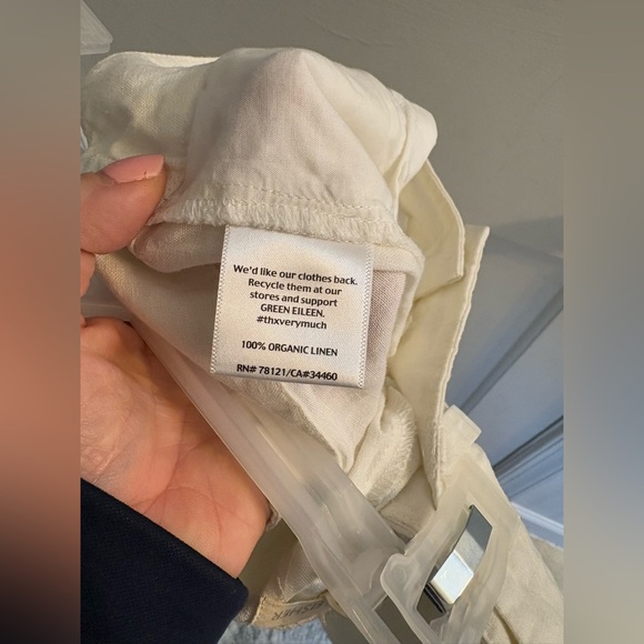 EILEEN FISHER Sz 8 White 100% Organic Linen Pleated Button Roll Up Shorts - Picture 5 of 5